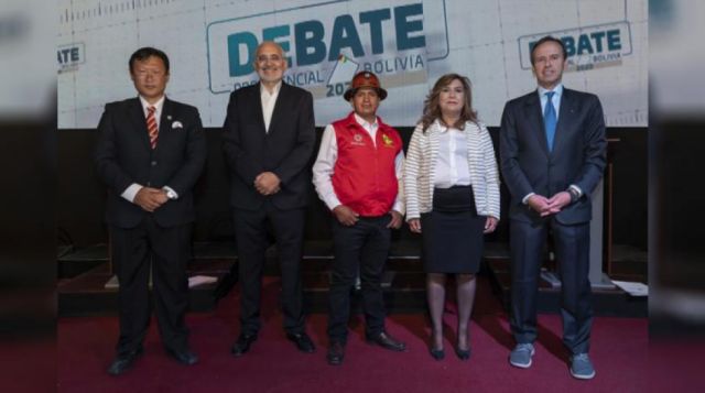 Candidatos proponen generar energías alternativas, eliminar leyes incendiarias y reciclar