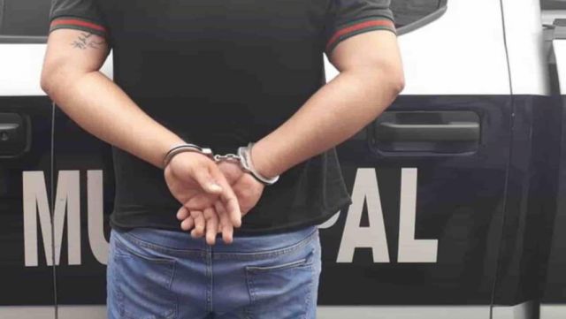 Detienen a acusado de abusar de su hijastra