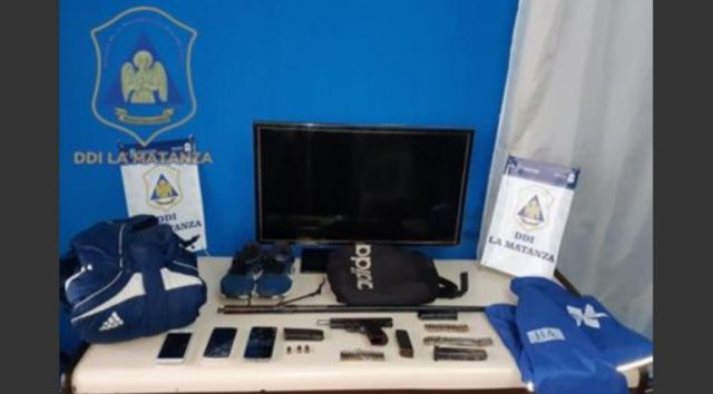 Investigan a peligrosa banda de falsos policías