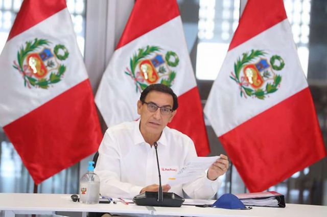 Vizcarra pedirá declarar ante la Fiscalía de Perú