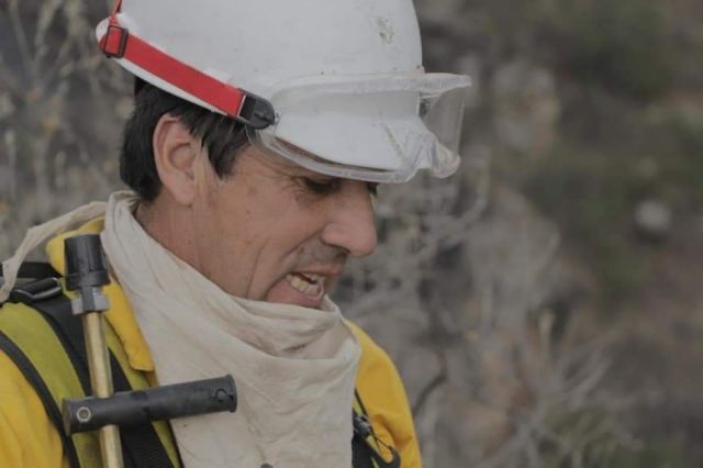 Carlos Guzmán, un héroe contra el fuego, necesita ayuda