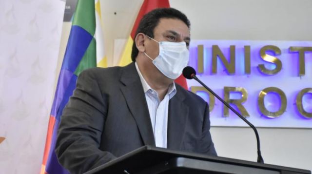 Richard Botello presenta su renuncia a la presidencia de YPFB