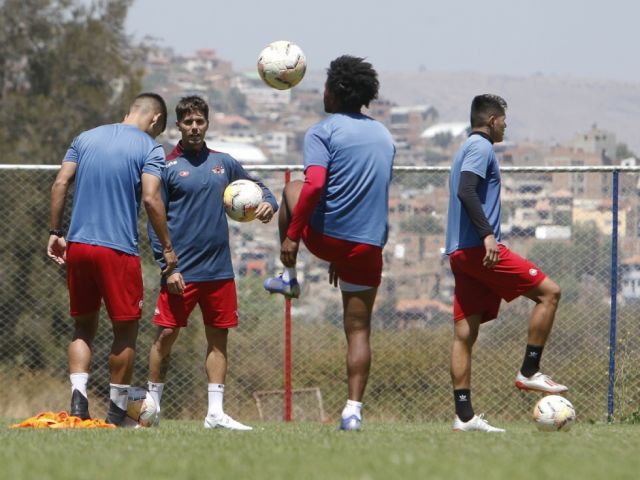 Wilstermann sigue en paro  por deudas económicas 