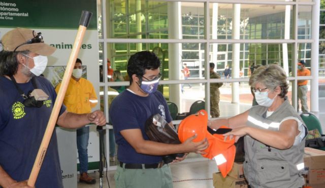 Gobierno denuncia que incendios son una estrategia para distraer a las FFAA