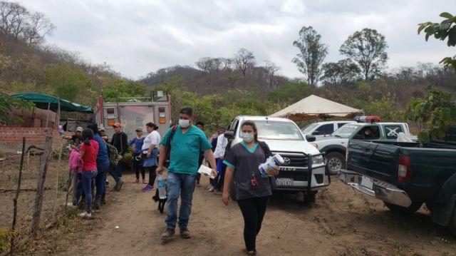 Cívicos de Tarija envían ayuda para afectados por el incendio en Yacuiba