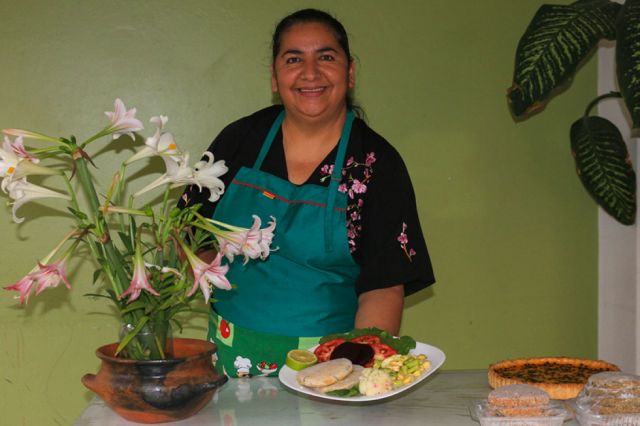 Doña Ángela, 20 años  de comida saludable