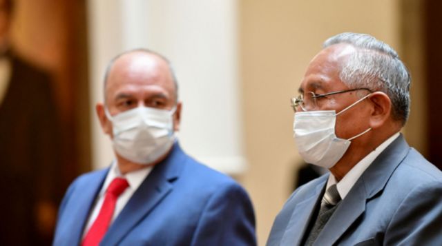 El MAS pide solicitar arraigo para los ministros