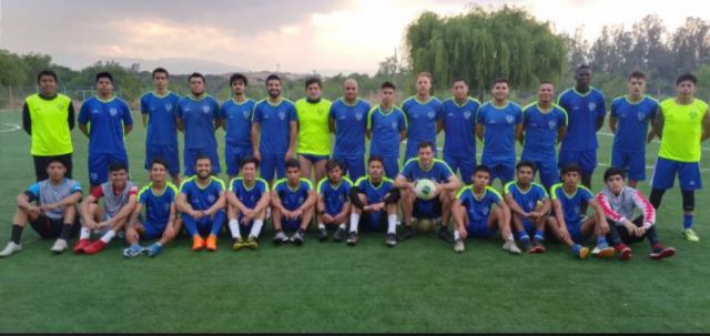 García modelo 2020 a la altura de la Simón Bolívar