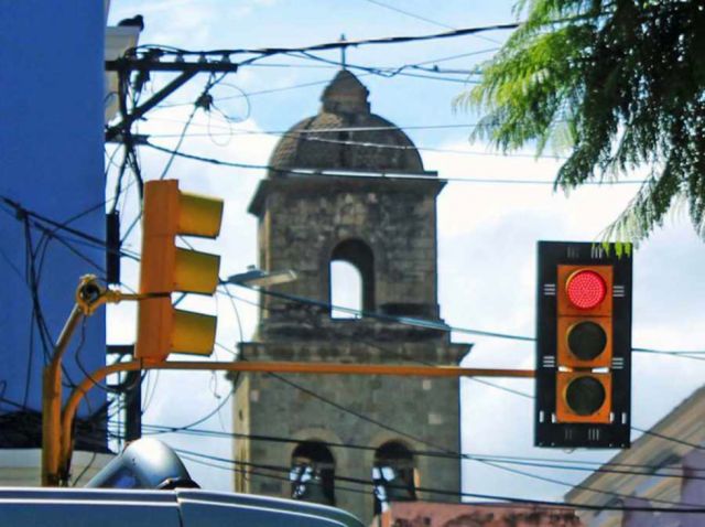 Semáforos en Tarija vuelven a funcionar casi al 100%