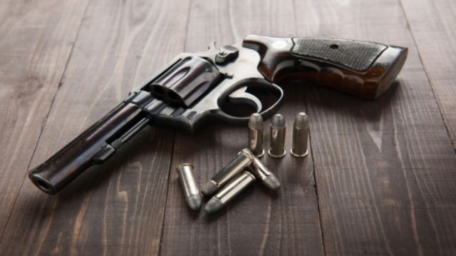 Caen 11 personas por robo y tenencia de armas