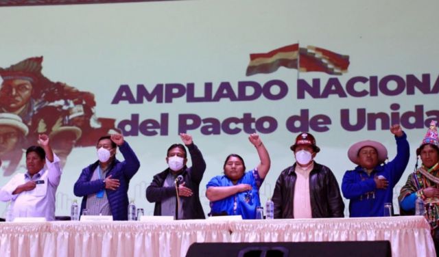 Pacto de Unidad determina que gente nueva ocupe los ministerios de Arce