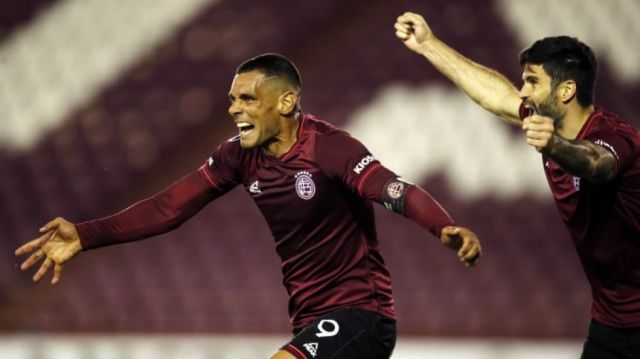 Lanús le ganó a San Pablo en un duelo cargado de vértigo