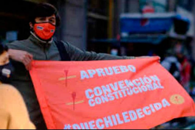 Chile: buscan impedir que autoridades sean constituyentes
