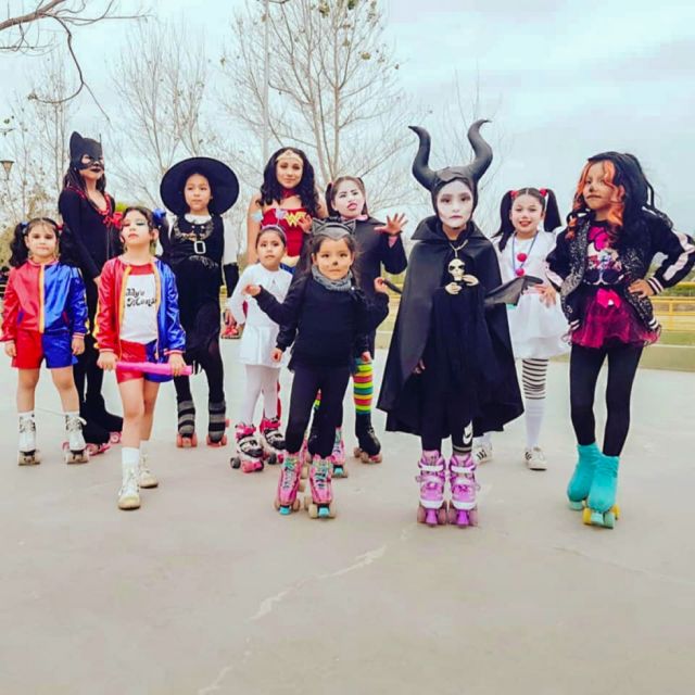 Las niñas del Club de Patinaje La Salle. 