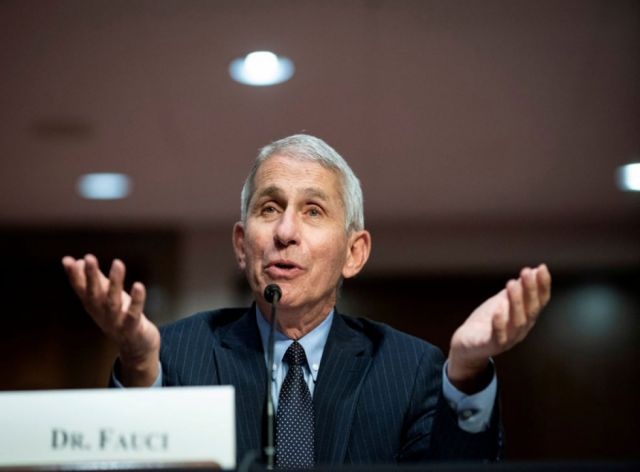 Fauci critica respuesta de Trump ante la pandemia