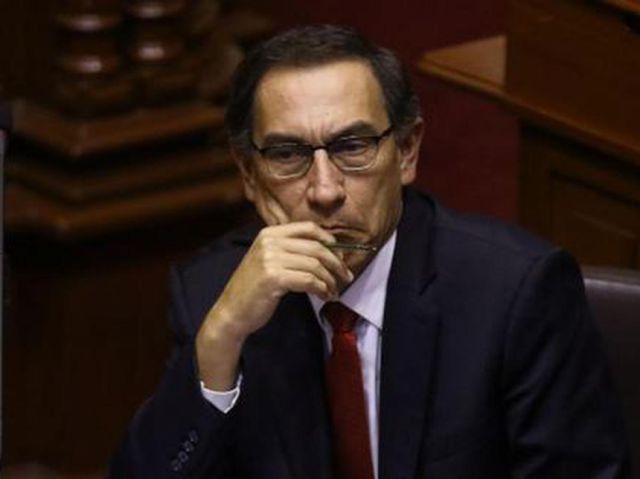 Parlamento analizará moción de destitución de Vizcarra