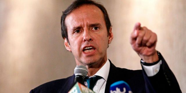 Tuto: secuaces de Evo listos para controlar el gabinete