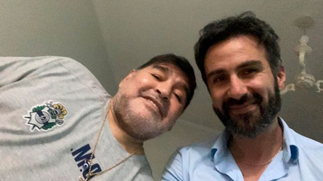 Médico de Maradona explica el motivo de su internación 