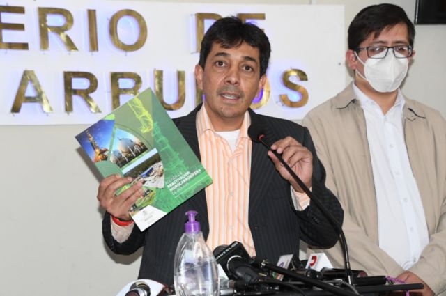Zamora se despide y deja en mínimos las reservas de gas