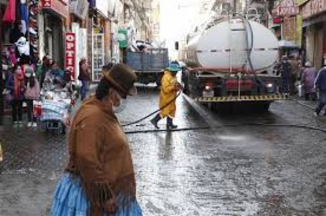 Menos del 10% de los municipios de Bolivia muestra "riesgo alto" de contagios de COVID-19 al inicio de noviembre