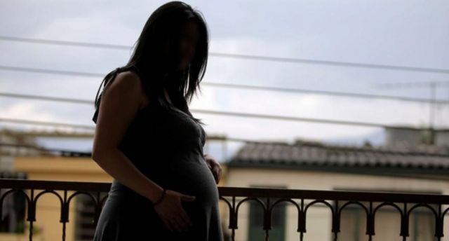 Joven revela que sus 2 tíos la violaban y su abuela callaba