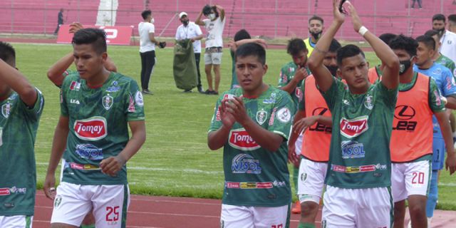 Real Tomayapo aplastó a Atlético Bermejo en el IV Centenario