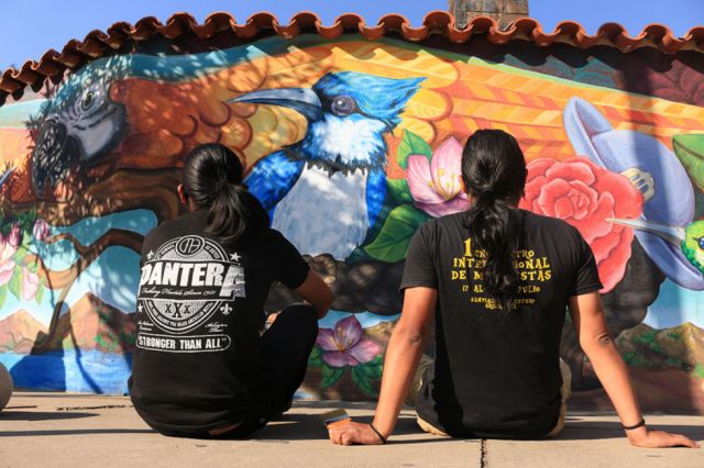 Bajo el pensamiento de la desprivatización del arte, los hermanos Arancibia, fundaron ‘Nereta Movimiento Artístico’ y también son parte  del Territorio Cultural Ñandereko.