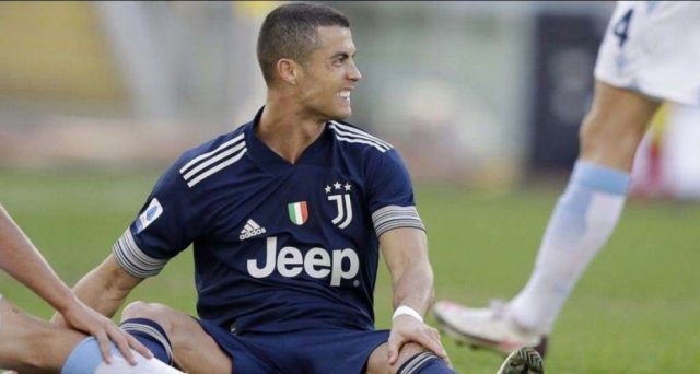 Cristiano se retiró lesionado del cotejo Juventus-Lazio