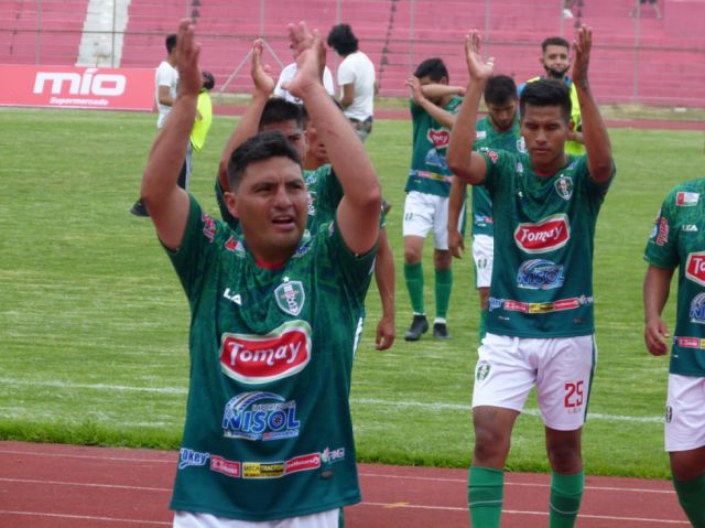 Debut aplastante de Tomayapo fortalece su rol de “candidato” en la Simón Bolívar 