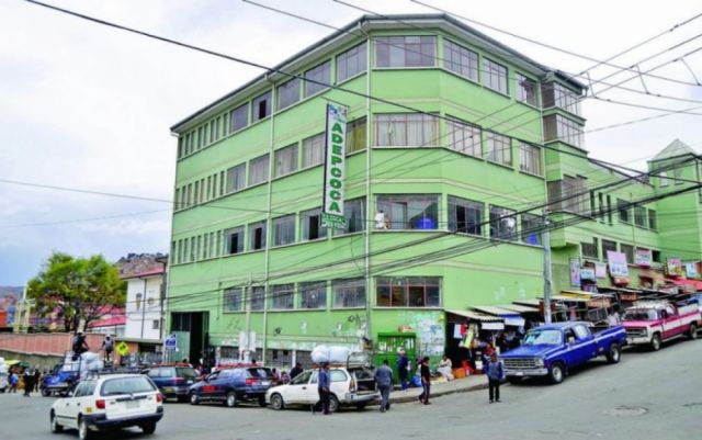 Detonaciones de madrugada tensionan el conflicto por Adopcoca en La Paz