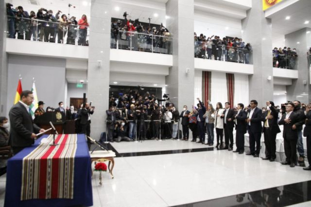 Arce se guarda el control de la economía en el nuevo gabinete