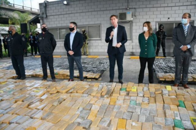 Incautan 5 toneladas de  marihuana en Argentina 