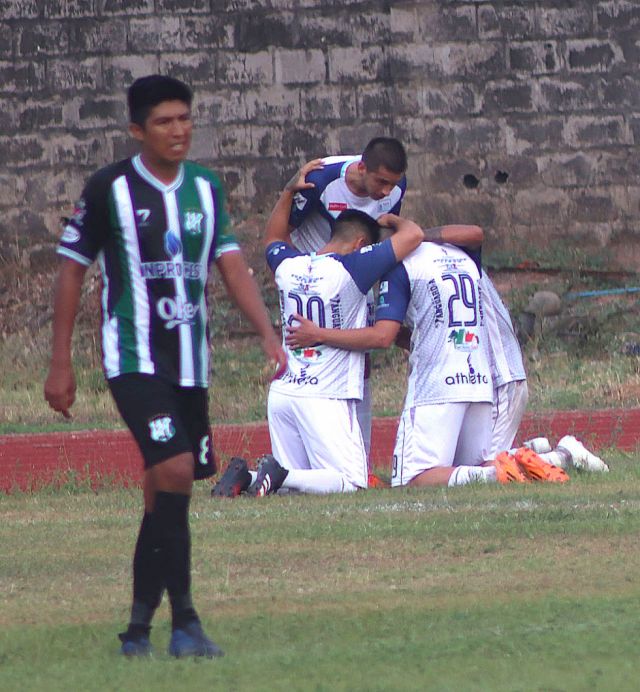 "Timo" Yañez y la ley del ex ante Atlético Bermejo 