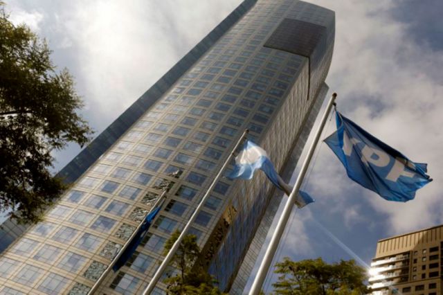 YPF reduce la pérdida interanual pese a Covid