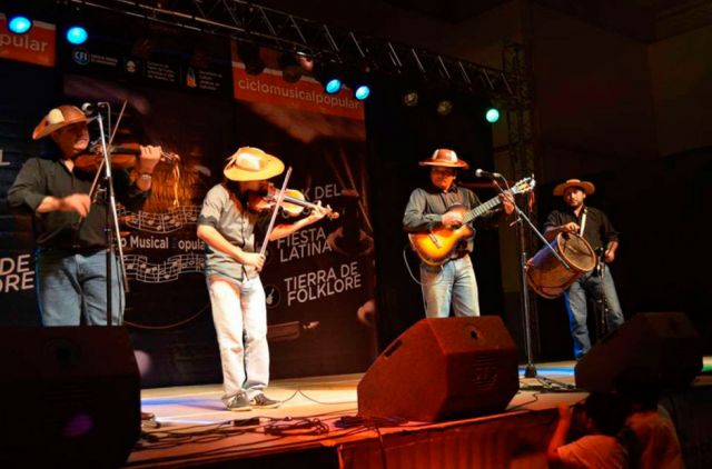 Peñas almuerzos, esperanza económica para los músicos de Tarija