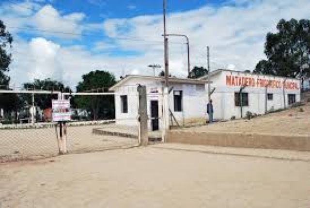 Prevén entregar en diciembre la readecuación del proyecto de la planta de tratamiento del matadero de Tarija