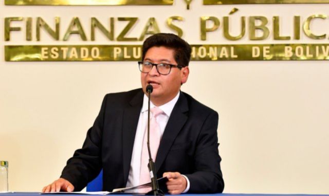 Ministerio de Economía plantea suspender pago de la deuda externa 