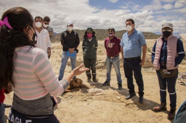 Alcaldía mejorará espacio de trabajo de recicladoras de Tarija