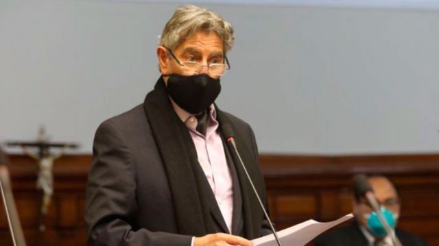 Sagasti: no es momento de plantear nueva Constitución