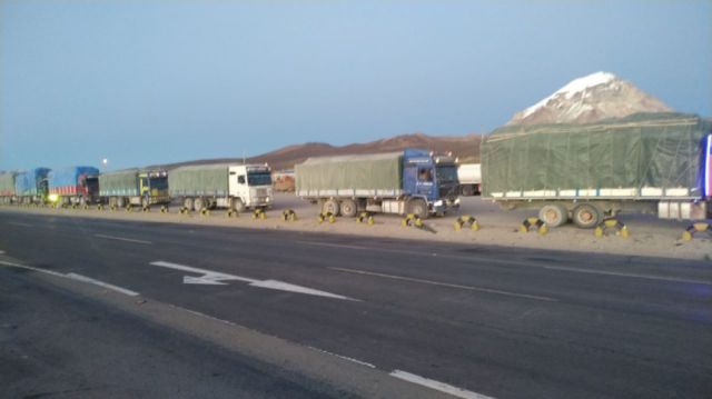 Contrabando, en Oruro  interceptan 9 camiones 