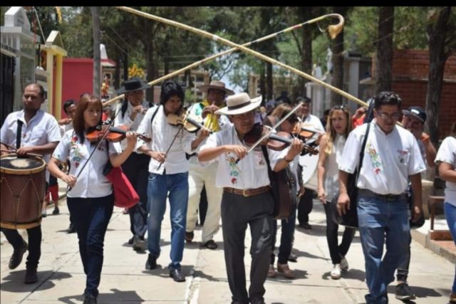 Salud y mejores días, el pedido  de los músicos de Tarija en su día