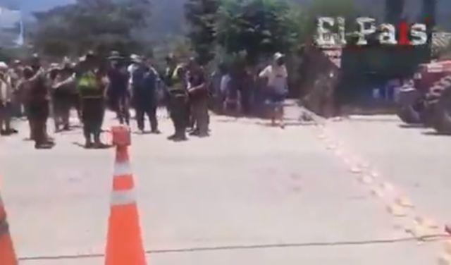 Aduana reporta destrozo de vehículos y saqueos por parte de "contrabandistas"