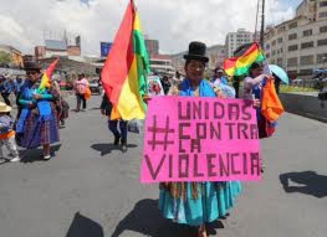 Arce: Nuestro gobierno será implacable contra la violencia a la mujer