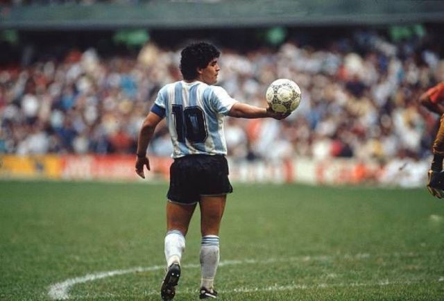 Seis hechos históricos en la vida de Maradona