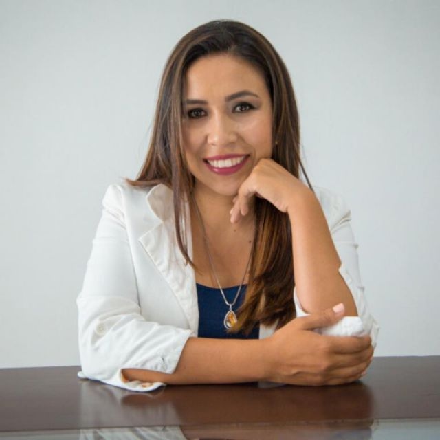 Patricia Paputsakis lanza su campaña a la Alcaldía de Tarija en solitario