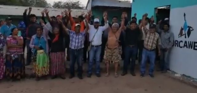 Pueblo Weenhayek proclama a Ruiz como precandidato a la Gobernación de Tarija