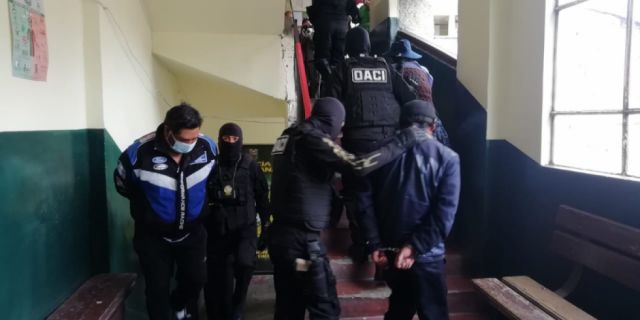 Cae banda  que robó toda la mercadería  de una tienda
