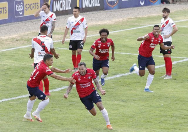 Wilstermann devuelve el revés con un triunfo ante Nacional 