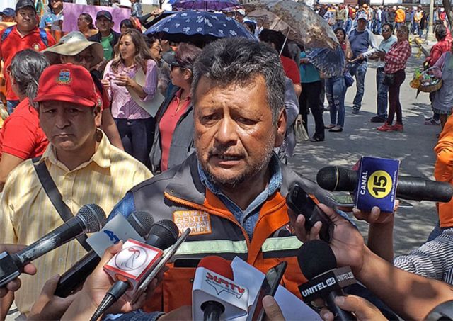 Alcalde de Tarija concreta con sindicatos para el pago de sueldos y beneficios