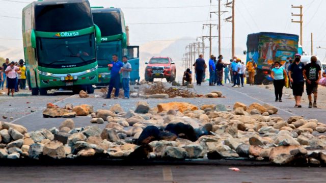 Perú: mineros se suman a las protestas laborales